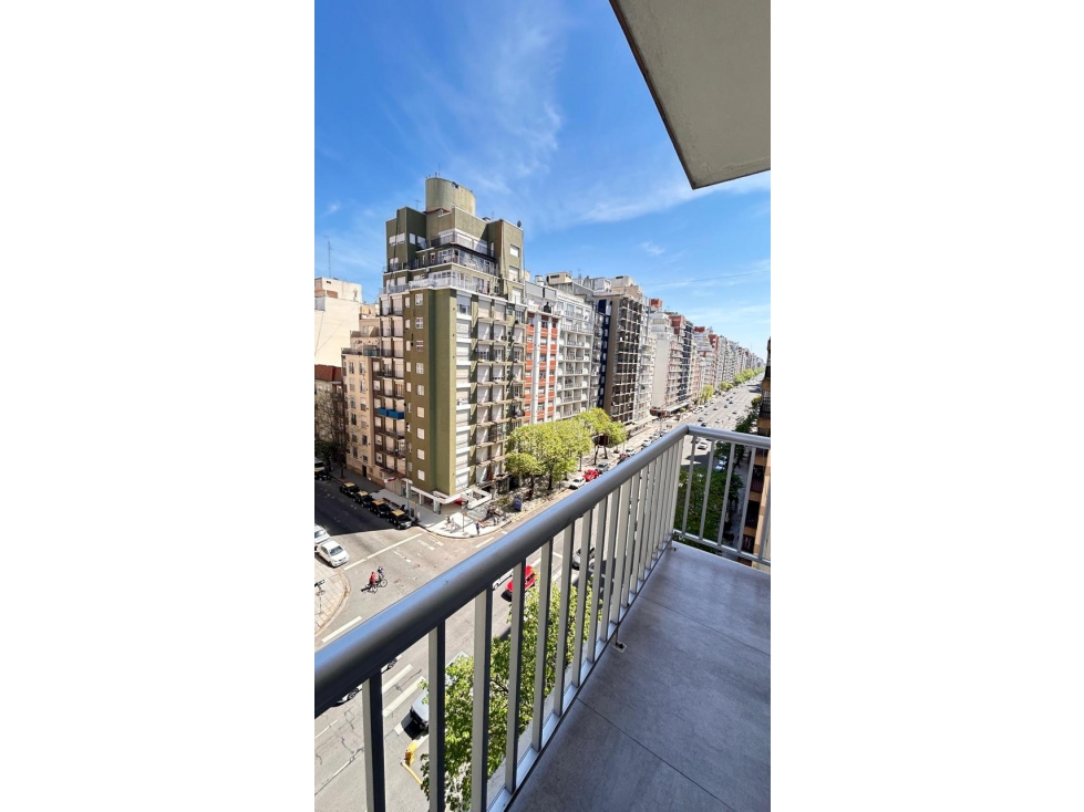 VENTA DEPTO. DE 3 AMB. C/ BALCON A LA CALLE. Z/ CENTRO — foto 5