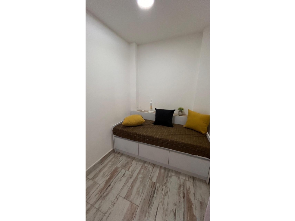 VENTA DEPTO. 2 AMB CON DEP. BALCON A LA CALLE Y COCHERA FIJA — foto 5