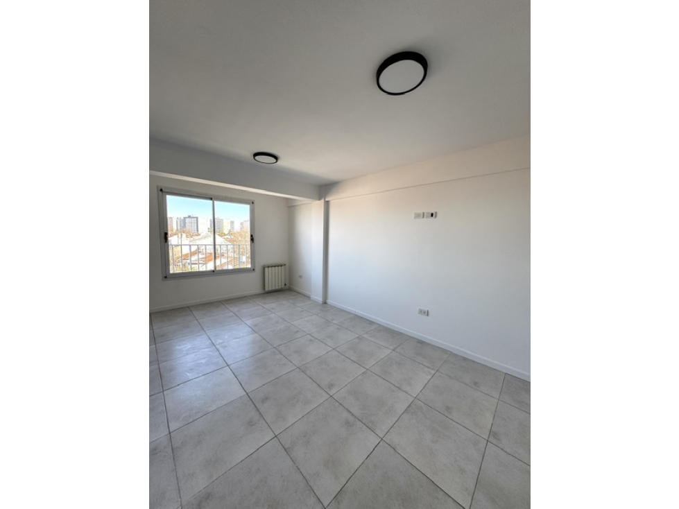 VENTA DEPTO. 2 AMB. A LA CALLE C/ COCHERA FIJA Y BAULERA.VILLA PRIMERA - 6