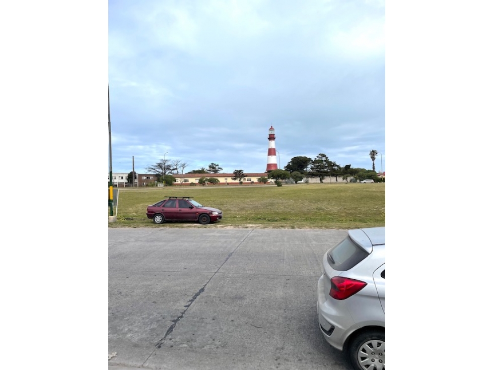 VENTA COMPLEJO DE 4 DEPTOS. FRENTE AL FARO. IDEAL INVERSION.PERMUTA — foto 3