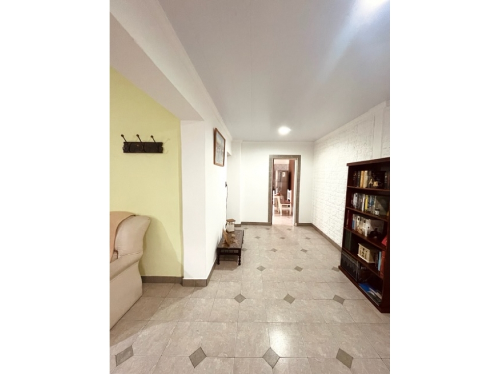 VENTA HERMOSA CASA EN PH 4 AMB. PATIO CON PARRILLA. GARAGE.PERMUTA - 3