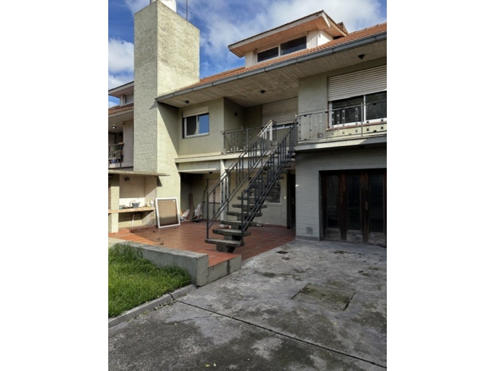OPORTUNIDAD! VENTA DOS CASAS DE 4 AMB.C/U. PARQUE,GARAGE Y TERRAZA. - 3