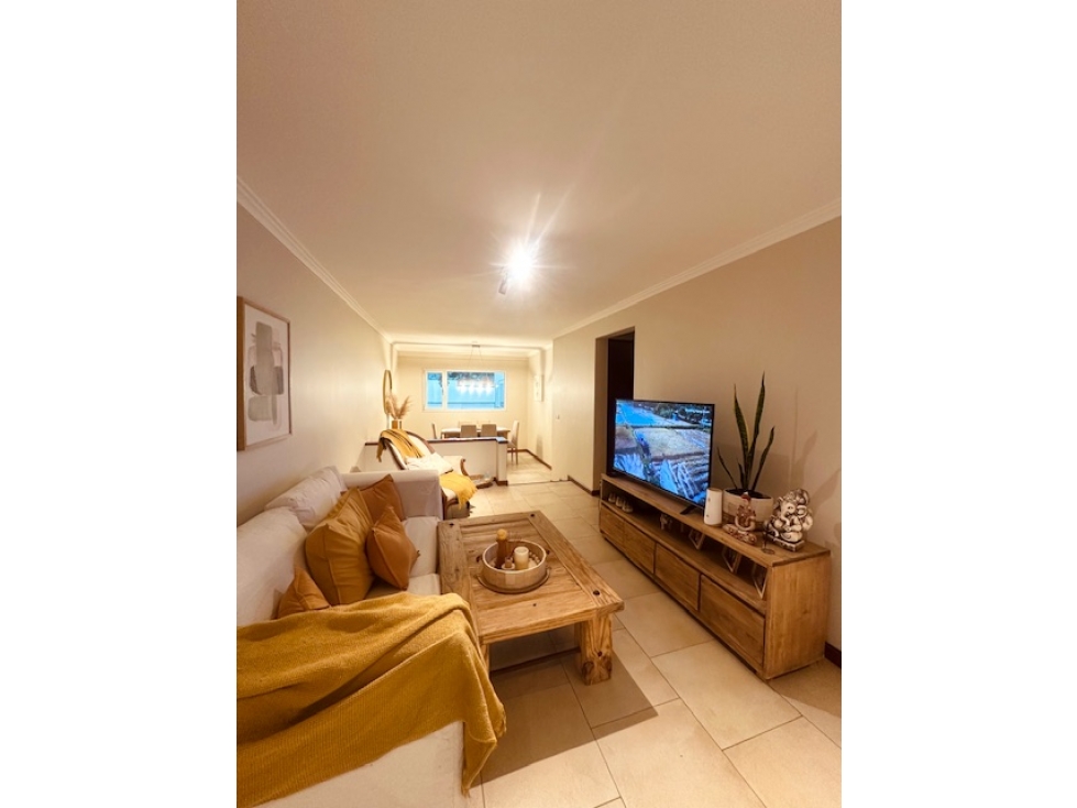 VENTA DUPLEX 4 AMB. C/ GARAGE, PATIO Y PARRILLA. — foto 4
