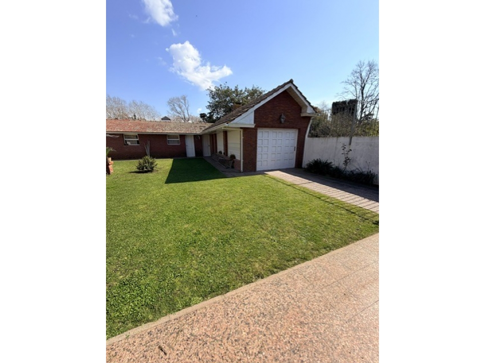 VENTA CASA 6 AMB. C/ GRAN PARQUE, QUINCHO Y GARAGE. LOPEZ DE GOMARA — foto 5