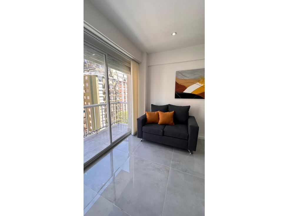 VENTA DEPTO. DE 3 AMB. C/ BALCON A LA CALLE. Z/ CENTRO — foto 4
