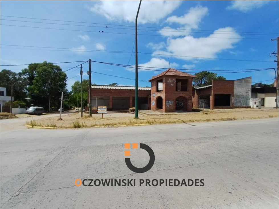 OPORTUNIDAD LOCAL COMERCIAL VILLA GESELL - 4