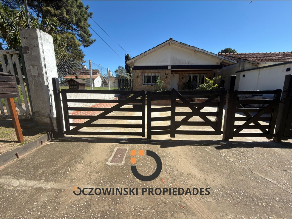 VENTA DE 3 UF, CASA + DEPTO + DUPLEX (VILLA GESELL) - 2