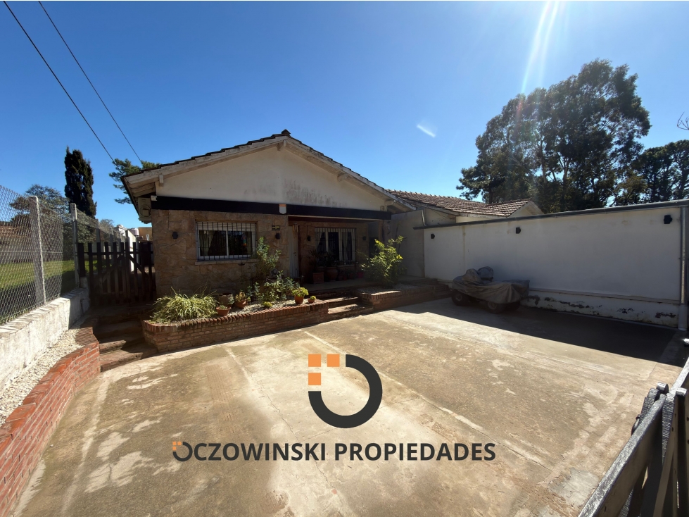 VENTA DE 3 UF, CASA + DEPTO + DUPLEX (VILLA GESELL) - 1