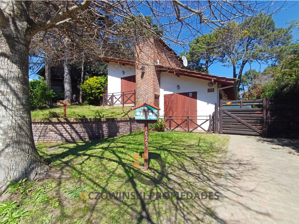 CHALET 4 AMB BARRIO NORTE (VILLA GESELL) - 2