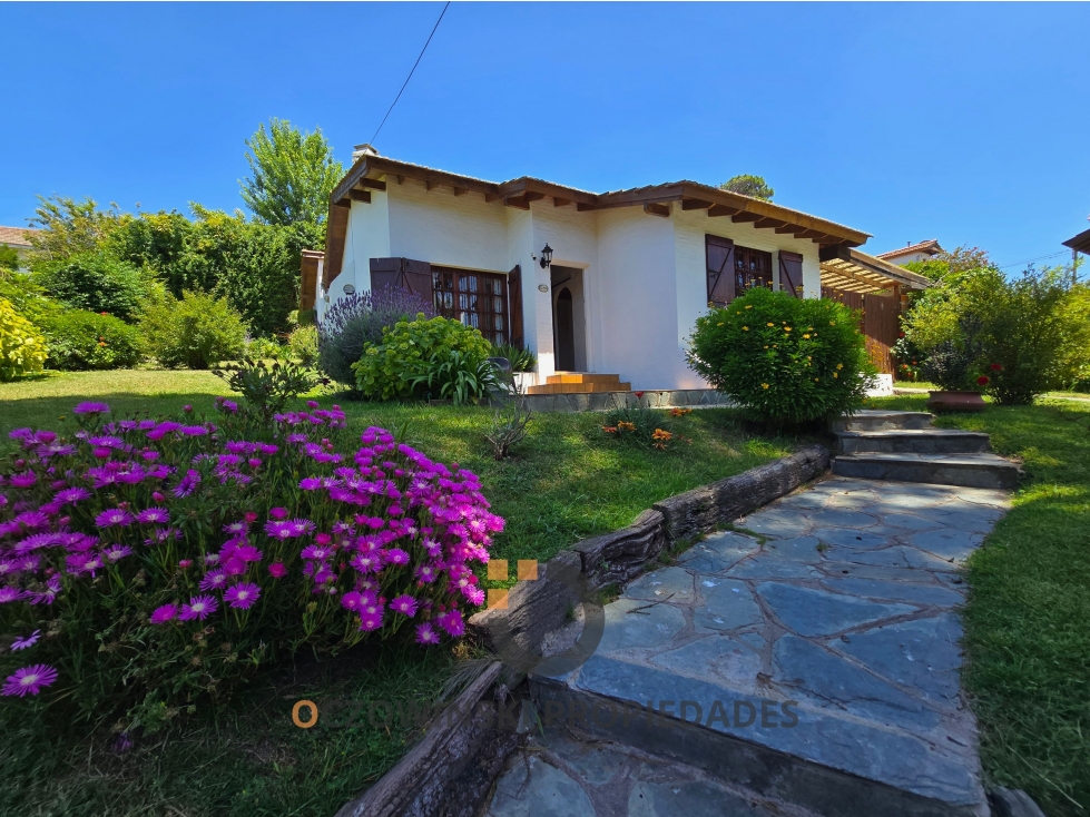 CASA 4 AMBIENTES EN VENTA (VILLA GESELL)