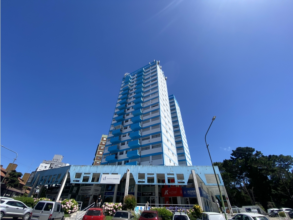 Departamento en Venta - Centrico - Luminoso