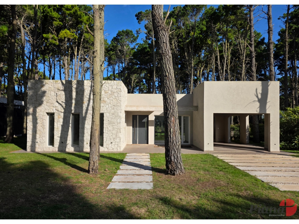 Casa en Venta - Barrio Álamos - A Estrenar - Financiación