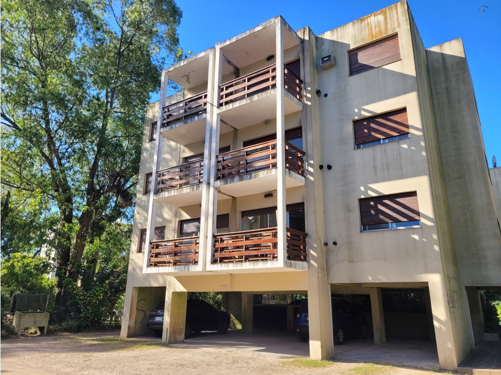 Departamento en Venta - Zona Sur - Planta Baja con Jardín
