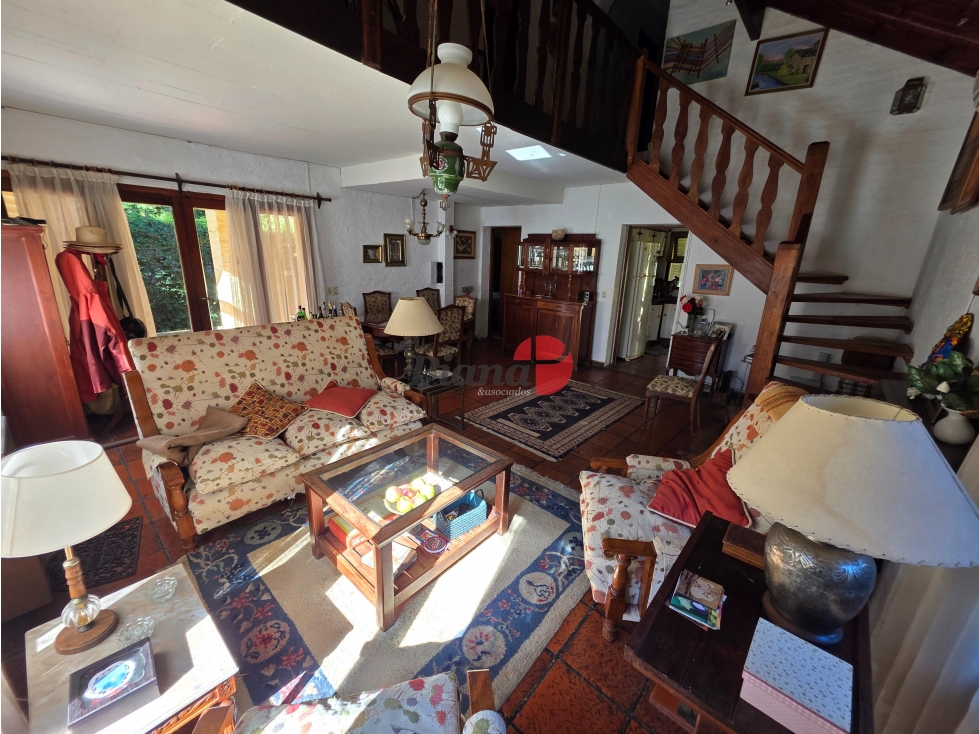 Casa en Venta - Zona B5 - Excelente Entorno - Buen Estado — foto 5