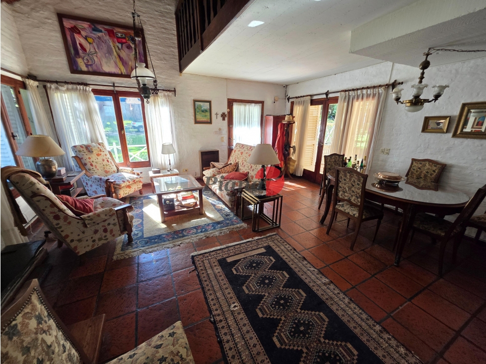 Casa en Venta - Zona B5 - Excelente Entorno - Buen Estado — foto 3