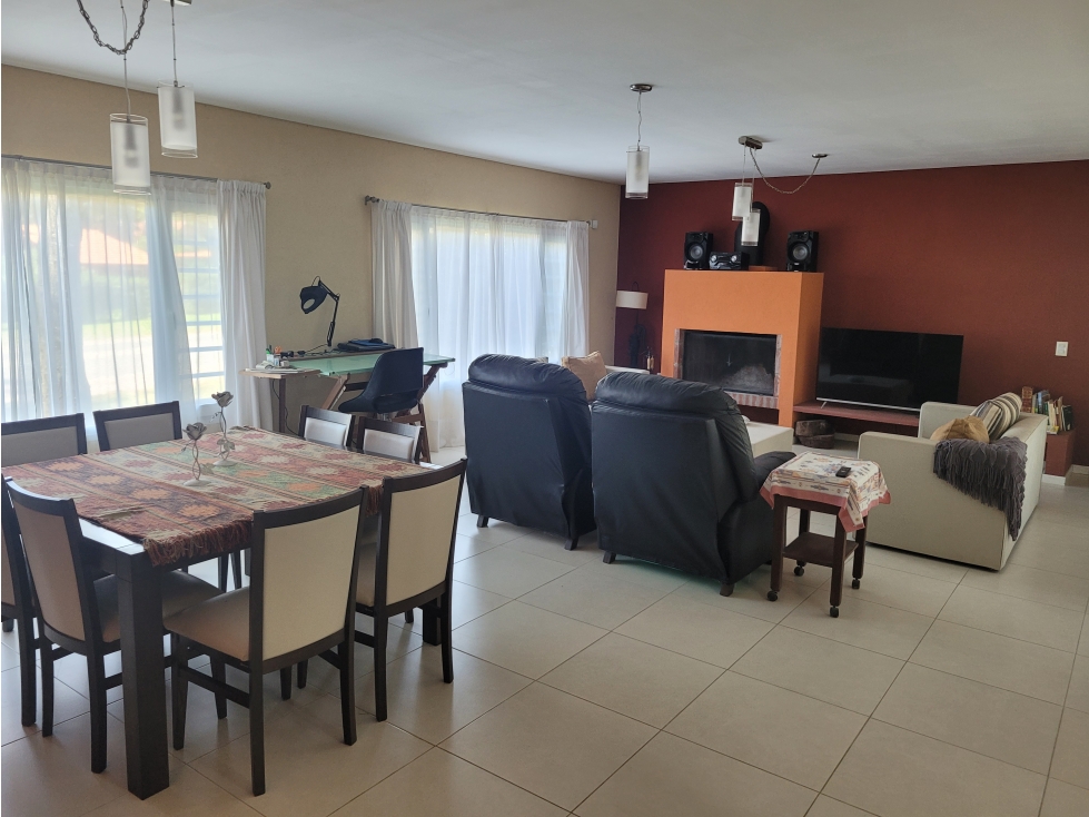 Casa en Venta - Zona Álamos - Calidad de Construcción — foto 3