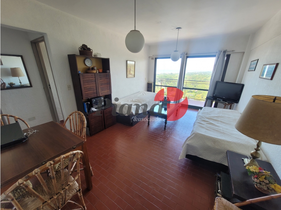 Departamento en Zona Centro - Vista Imponente - Inmejorable ubicación — foto 2