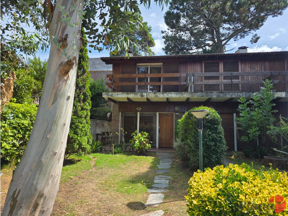 Dúplex en Venta - Zona Dúplex - Excelente Estado - Jardín Parrilla