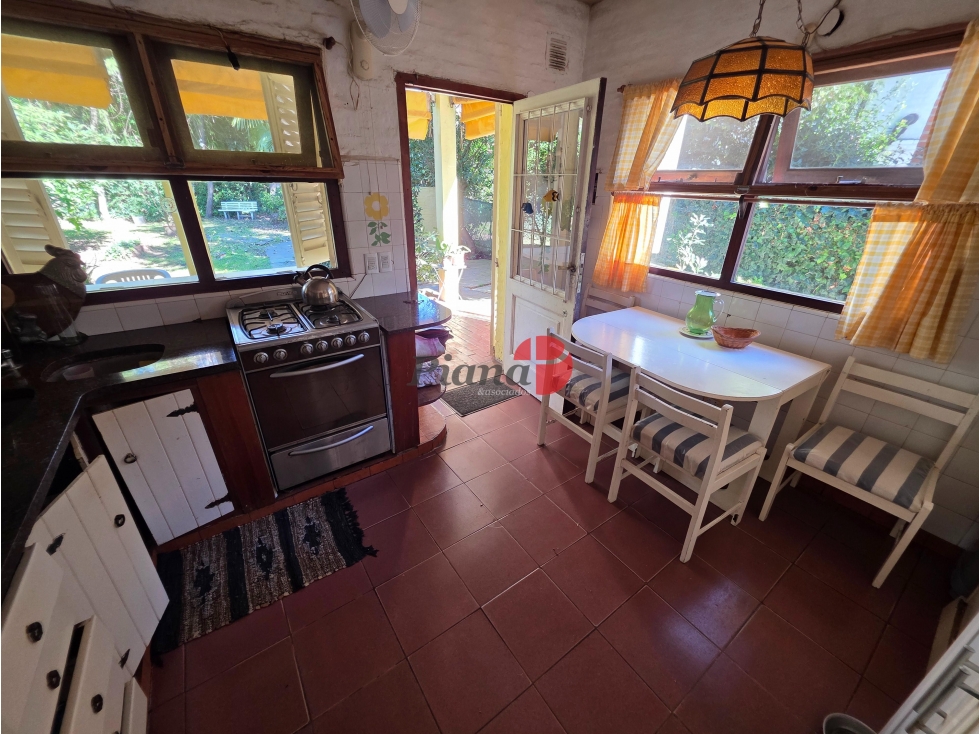 Casa en Venta - Zona B5 - Excelente Entorno - Buen Estado — foto 6