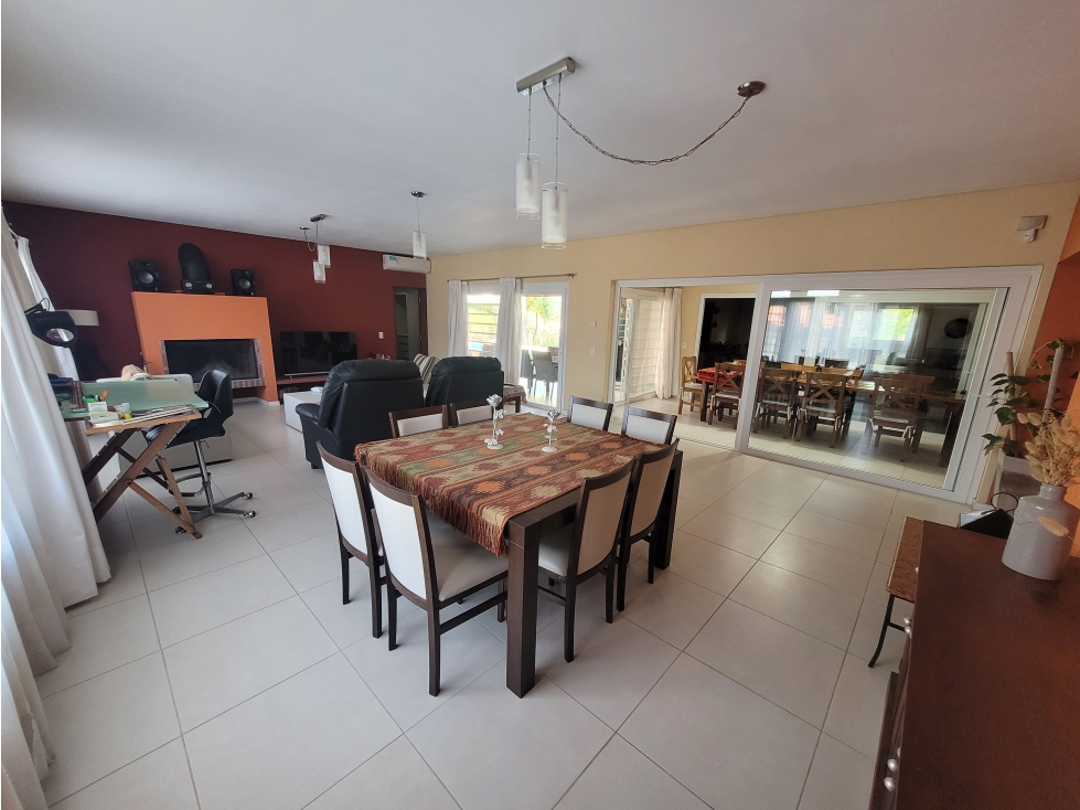 Casa en Venta - Zona Álamos - Calidad de Construcción — foto 4