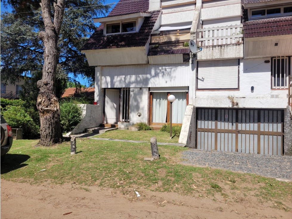 Departamento en Venta - Zona Dúplex - Jardín con Parrilla