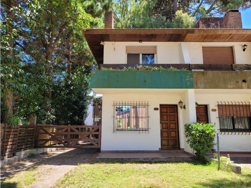 Dúplex en Venta - Zona Dúplex - Excelente Estado - Amplio Jardín