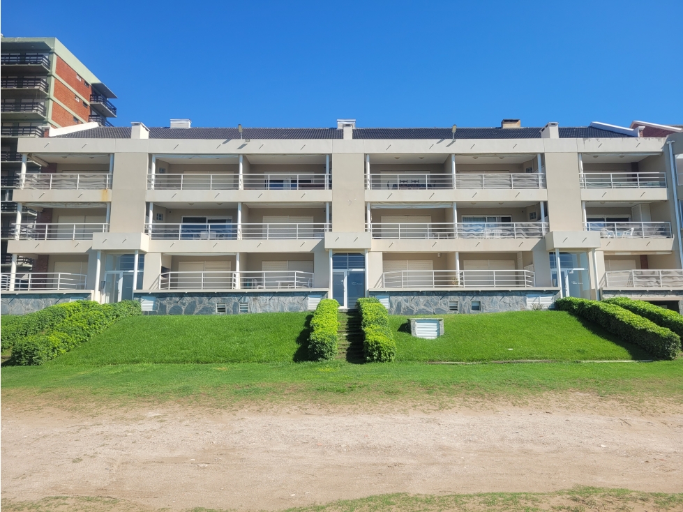 Departamento en Venta - Zona de Playa Sur - Vista al Mar - 2