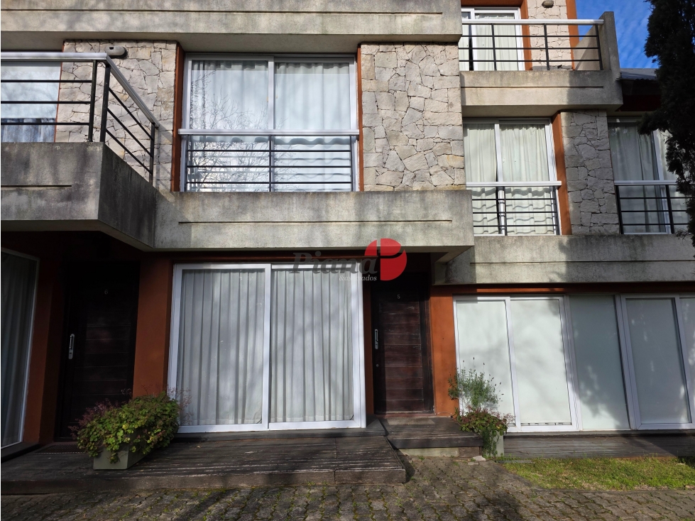 Dúplex en Venta - Zona Dúplex - Moderno - Calidad de Construcción — foto 2