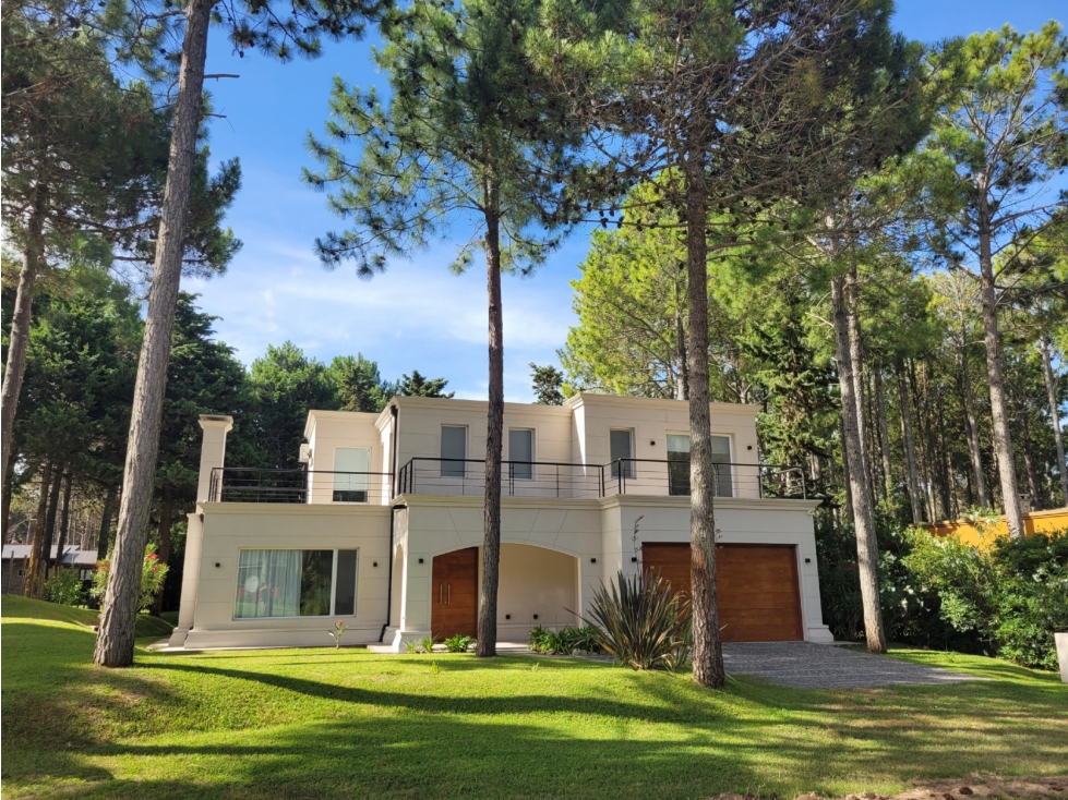 Casa en Venta - Pinamar Norte - 5 Ambientes - Financia/Toma propiedad