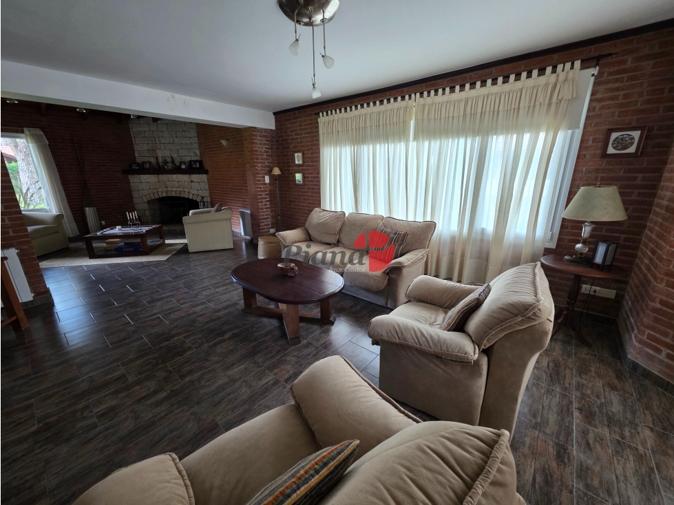 Casa en Venta - Barrio B5 - Excelente Estado - Quincho - Financiación — foto 3