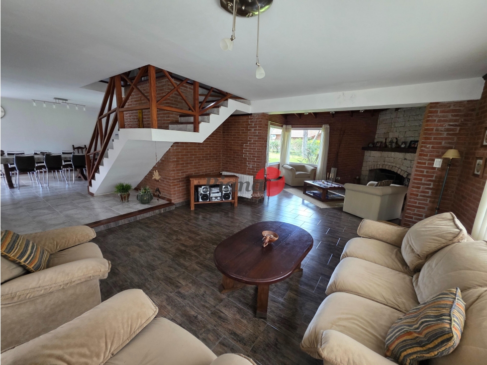 Casa en Venta - Barrio B5 - Excelente Estado - Quincho - Financiación — foto 4