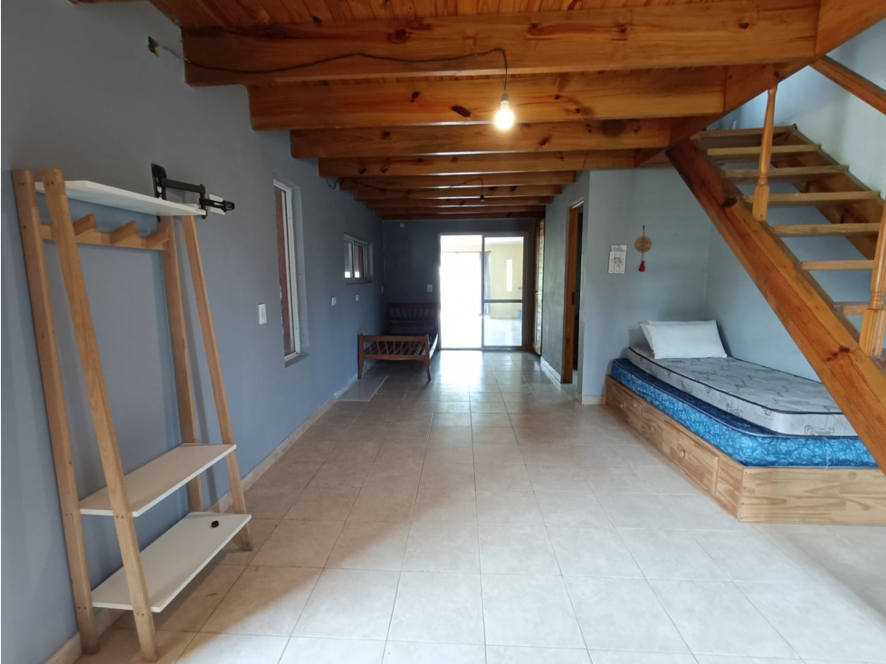 VENTA CASA 3 AMBIENTES CON PARQUE Y COCHERA B° ALFAR - APTO CREDITO - 5
