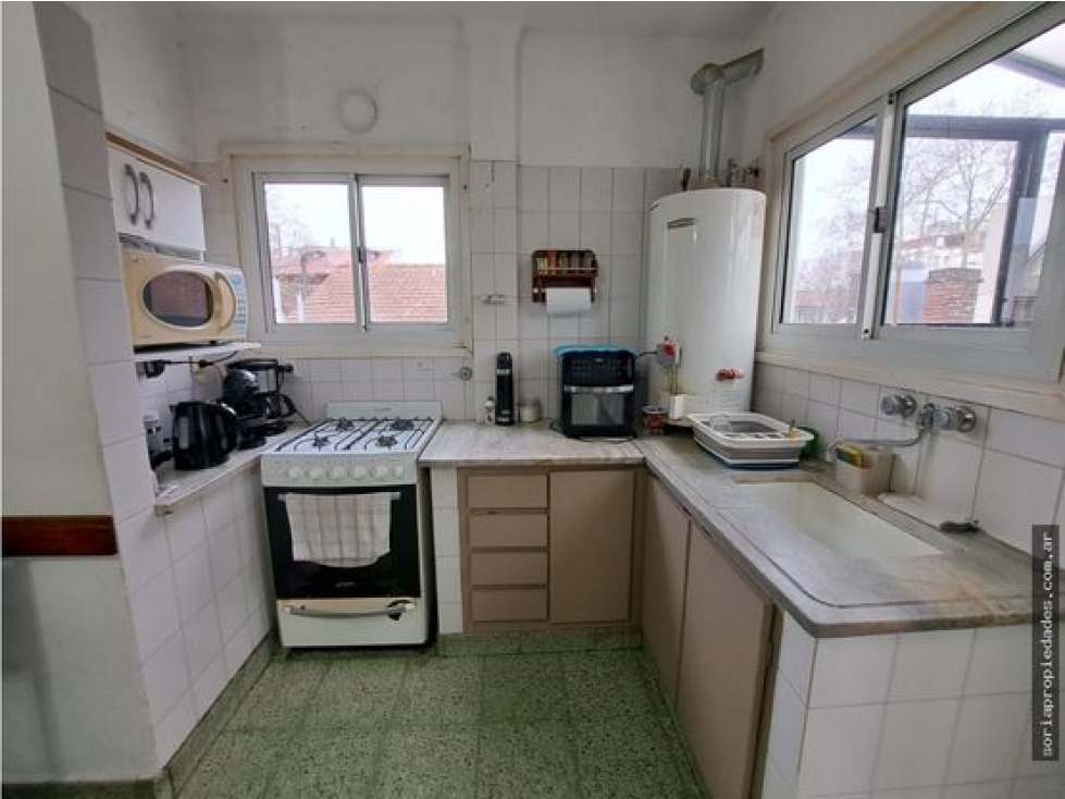 Venta PH y deposito en block - 3 amb al fondo más Deposito Guido 1100