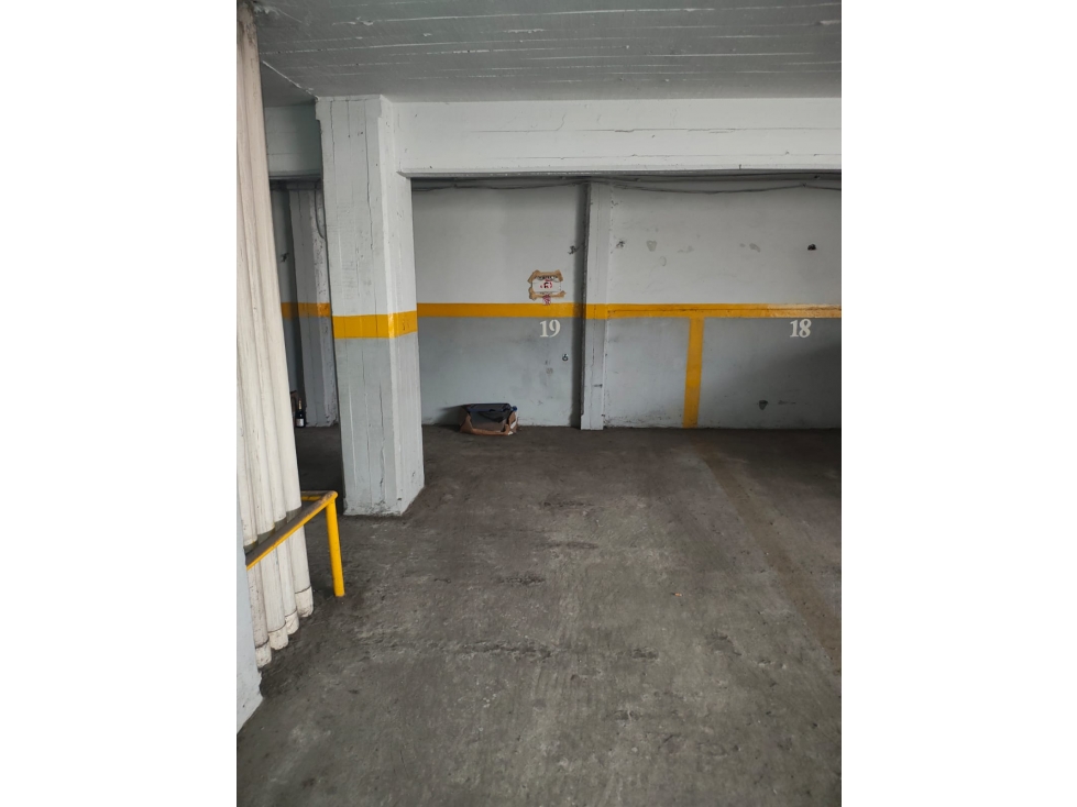 OPORTUNIDAD VENTA COCHERA EN MACROCENTRO/ LA PERLA — foto 2