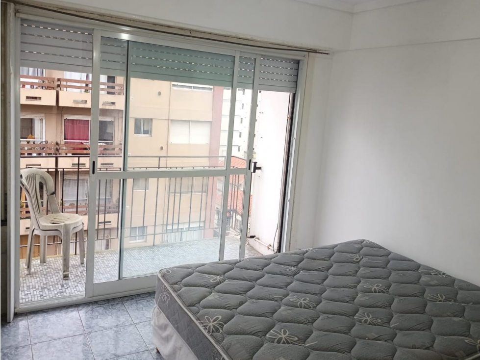 ALQUILER X 24 MESES AMBIENTE Y MEDIO PLAZA MITRE. - 3