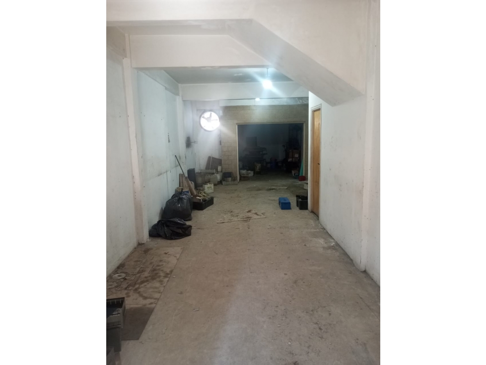 ALQUILER COMERCIAL — foto 2