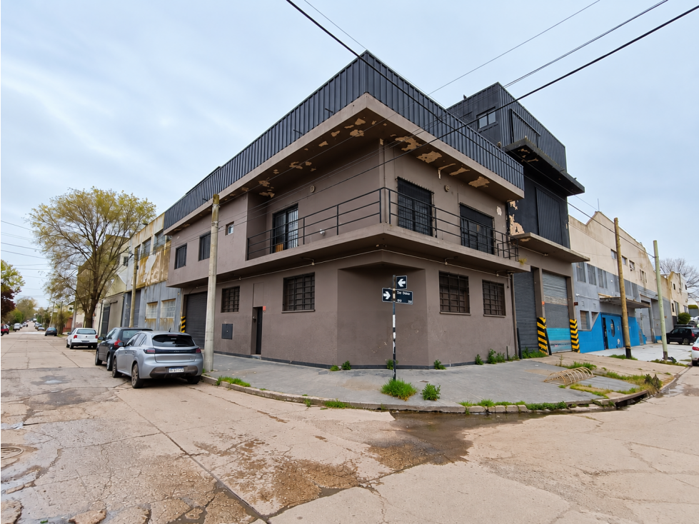 VENTA IMPORTANTE FABRICA PESQUERA ORTIZ DE ZARATE Y DON ORIONE - 2