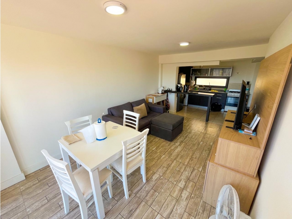 VENTA 2 AMB ED. VILLAGE CON COCHERA PLAZA MITRE — foto 5
