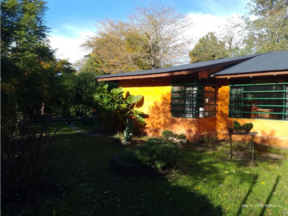 CASA EN EL BARRIO "EL TEJADO" 5 AMB.