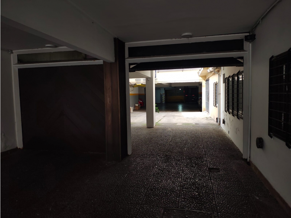 OPORTUNIDAD VENTA COCHERA EN MACROCENTRO/ LA PERLA — foto 4