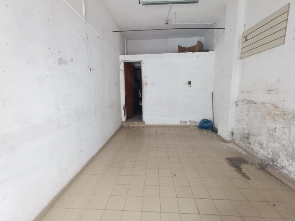 VENTA LOCAL ZONA ALDREY A RECICLAR - 4