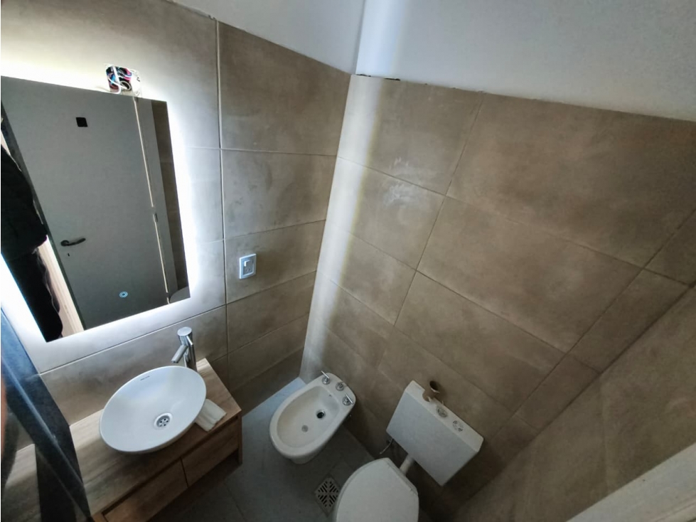 VENTA MONOAMBIENTE RECICLADO CON BALCON AL FRENTE ZONA ALDREY — foto 4