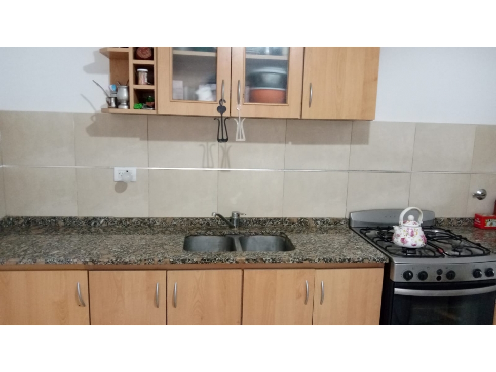 Depto tipo casa 4 ambientes — foto 2