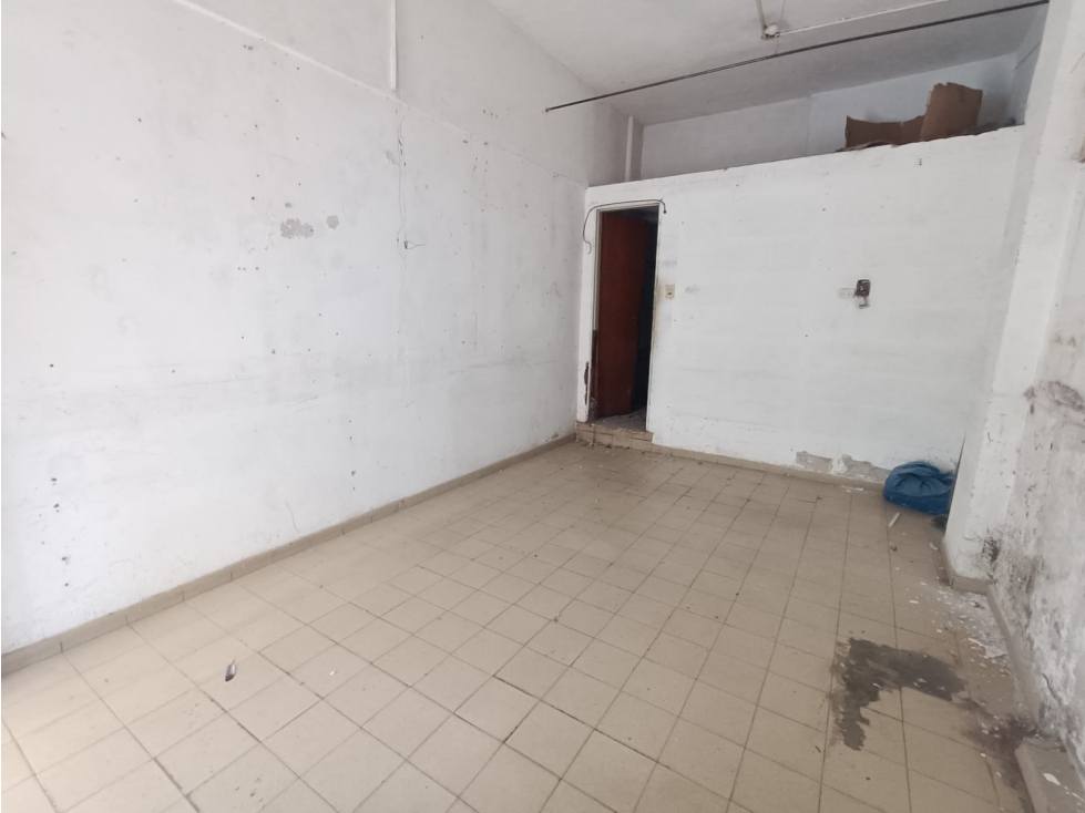 VENTA LOCAL ZONA ALDREY A RECICLAR - 6