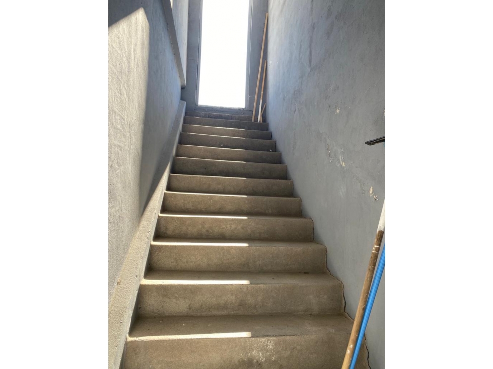 VENTA CASA 3 AMB CON PILETA y GRAN GALPÓN - 5