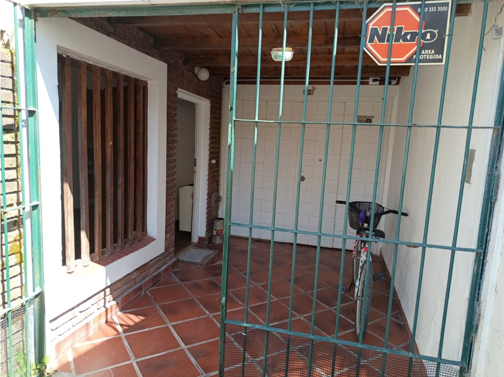 Comodo PH 3 amb. en alquiler — foto 2