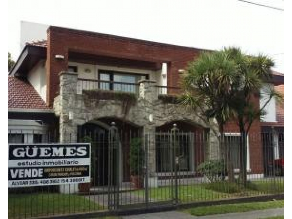 VENTA IMPORTANTE CHALET LOS TRONCOS - 2