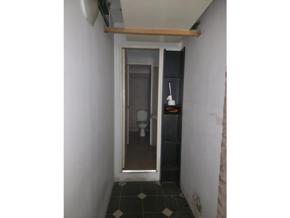 ALQ LOCAL SOBRE GUEMES — foto 4