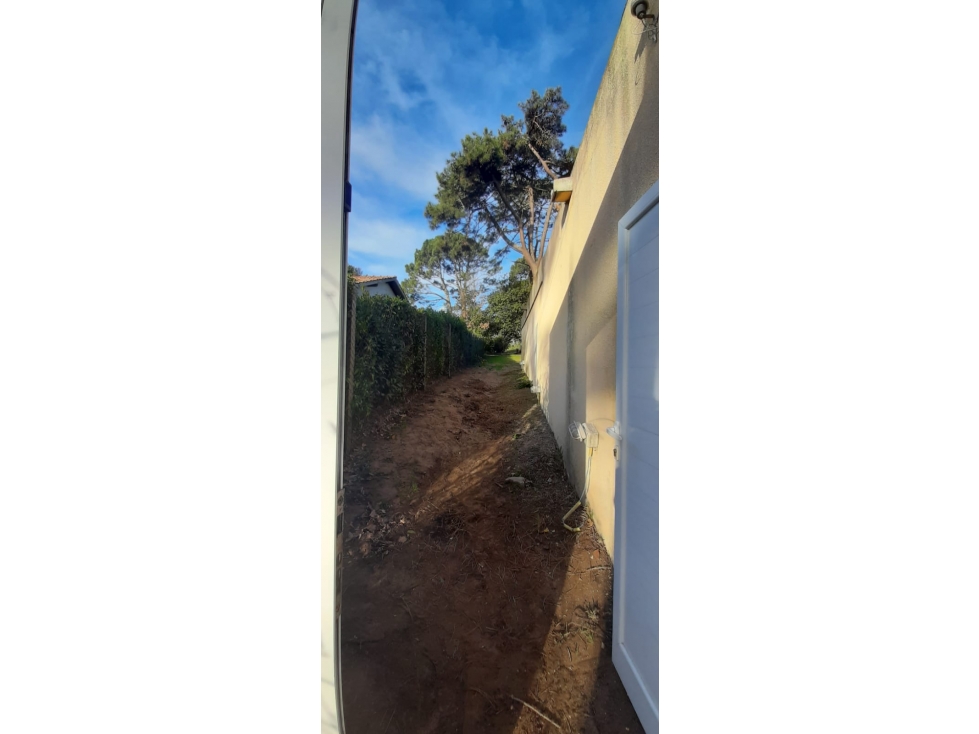 Venta Casa c/ quincho y cocheras!!! Todos los servicios!!! - 5