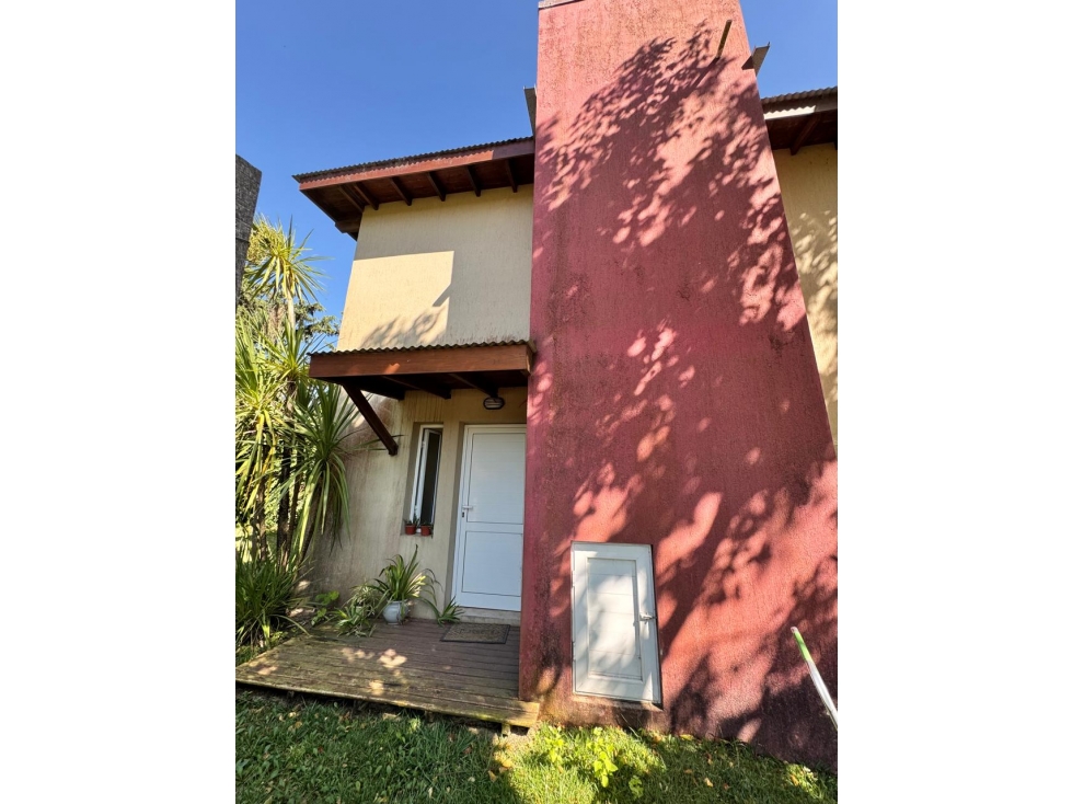 Venta Casa moderna 3 amb. barrio cerrado Hipocampo!!! - 1